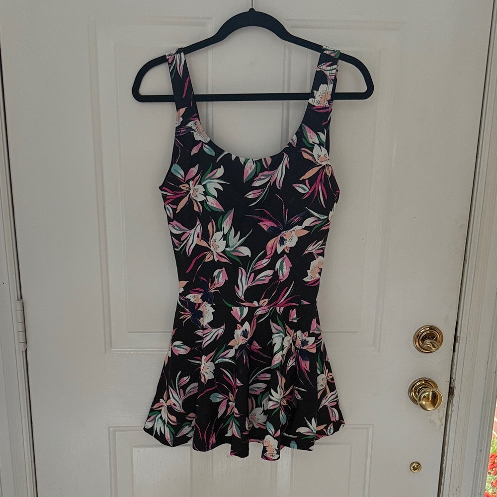 Floral Print One Piece Swimsuit in Black